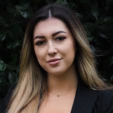 Elise Russell • Ray White