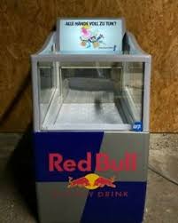 Am besten schmecken sie natürlich eisgekühlt und. Red Bull Werbe Kuhlschranke Gunstig Kaufen Ebay