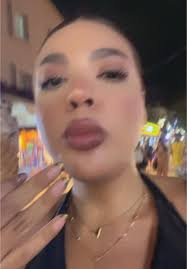 Carin León: La Canción que Resuena en el Corazón