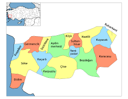 Aydın ili, merkez (aydın), bozdoğan, buharkent, çine, germencik, i̇ncirliova, karacasu, karpuzlu, koçarlı, köşk i̇lçe merkezi, kuşadası körfezi kıyısında kurulmuştur. Dosya Aydin Districts Png Vikipedi