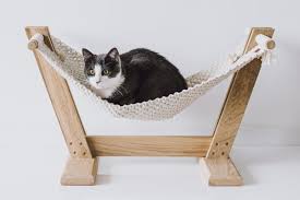 Hey there, i installed a hammock in my room just recently and really wanted to do a fun sort of chatty yet informational video. Macrame Cat Hammock Bed Etsy Maka Art Crafts Apartment Therapy