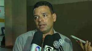 Pai lamenta morte do filho por bala perdida