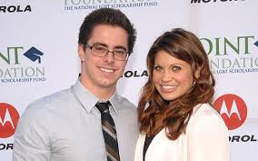 Jan 13, 2017 · e rainbow bee you can't be serious. Girl Marries Boy Boy Meets World Star Danielle Fishel Weds Tim Belusko