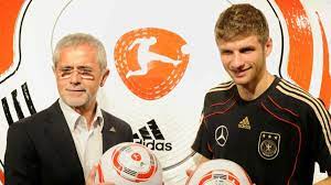 Former west germany star muller, who has been diagnosed with alzheimer's disease , turned 70. 8qvlkvtqjwbbcm