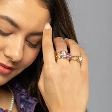 Melano Twisted Tami Ring Zilverkleurig Rhodolite