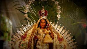 The basilica was built in 1926 which exists to this day standing prominently on a raised platform and ernest hemindway, the nobel prize winner for literature, also offered his medal as offering at the basilica de la virgen de la caridad del cobre. El Cobre Kubas Bedeutendster Wallfahrtsort Kubakunde