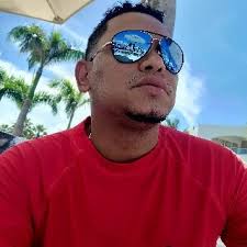 Benedicto Hernández (@jbenedictohdez)