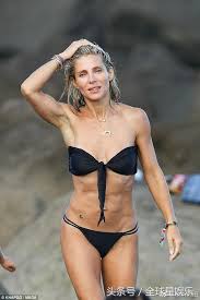 But elsa pataky is challenging the thor actor. é·ç¥chris Hemsworth å'å¦»å­elsa Pataky å¨æ¾³å¤§å©äºæµ·çåº¦å æ¯æ¥é ­æ¢