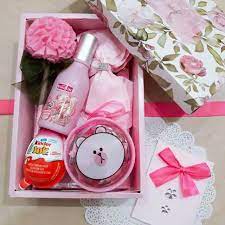 Barang permainan anak perempuan boleh anda berikan sebagai hadiah hari jadi anak perempuan anda sekiranya anak anda berumur bawah 10 tahun. Birthday Gift Box 1 Hadiah Ulang Tahun Anak Perempuan Shopee Indonesia