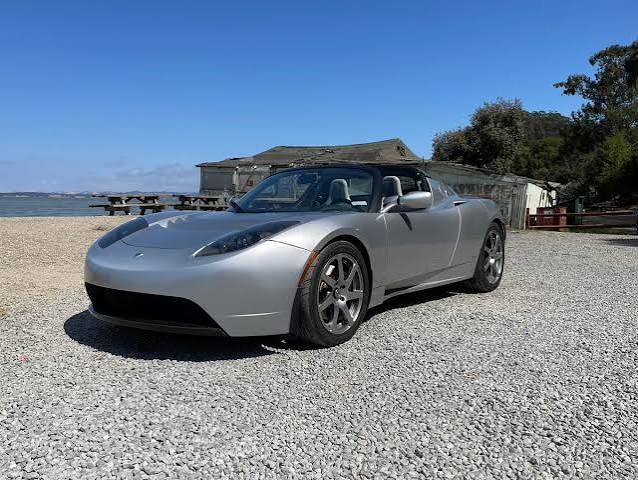 Review of Original 2008 Tesla Roadster; Most Important Car of 2000s -  Business Insider