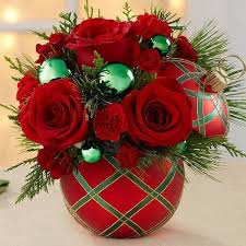 Two days to have roses delivered for a. Centros De Mesa Para Navidad Con Flores Naturales Arreglosfloralesparamesa Christmas Flower Arrangements Christmas Floral Arrangements Christmas Centerpieces