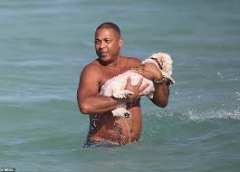 Cnn tonight anchor don lemon caused a momentary panic among his fans friday night. Don Lemon Salary Google æœå°‹