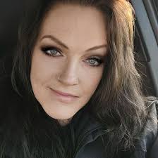 🔥 Blackened Gulf shrimp, Blue Plate mayo magic, & Creole flavor stacked