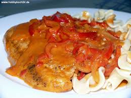 Rezept Fur Ein Paprika Rahm Schnitzel Schnitzel Natur Mit Einer Leckeren Paprikarahmsosse Ideal Fur Puten Kalbs O Rezepte Schweineschnitzel Schnitzel Rezepte