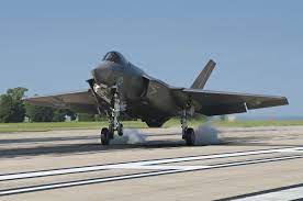 Jsf fighter flight characteristics do not differ from the characteristics of the aircraft of this class, standing on top of the world armed to the beginning of the. New Flight Control Mode Improves F 35c Handling On Landing Approach