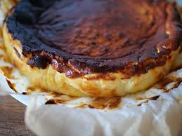Le cheesecake est le dessert idéal pour régaler vos invités. Cheesecake Basque Facon La Vina Paysbasque Net