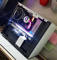 Black And White Pc Build Reddit Nzxt H200i White Build Gaming Pcs Custom Pc Computer Setup