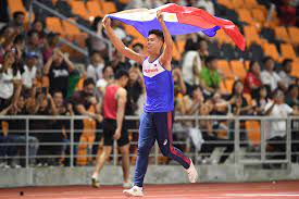 Filipino pole vaulter ej obiena takes us to his journey to the 2020 tokyo olympics. Asian Pole Vault Champion Obiena Returns To Basics After Tokyo 2020 Postponement