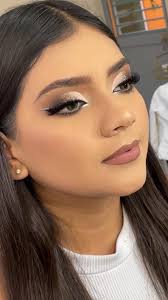 Mitzi Silva (pinkdark15)