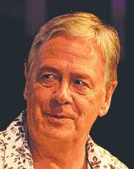 Memoires of 30 years ago, the 50th VE celebrations at Hyde Park. The  weather was kind that day. AMBULA CEO AMBULACEO 0 ANNTVERSAZR MEDALLIONS-