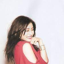 石原さとみ on instagram 赤が似合うね 石原さとみ かわいい girl red girls in love fancy girl beautiful person