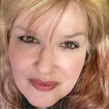 Strawberry Cake!! All Natural! Made with Fresh, Freeze Dried, & Frozen  Strawberries 🍓