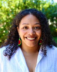 Alyssa Christopher's Instagram, Twitter & Facebook