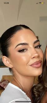 Liz Falcon (lizfalconb)