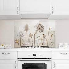 A splashback is an important part of any kitchen. Pin On Keuken