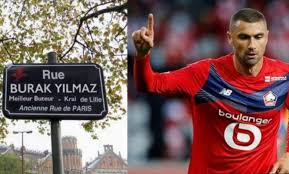 It is located to the country's north, on the deûle river, near the border with belgium.the whole metropolitan area of lille, both on french and belgian territory (courtray, tournai) was estimated in 2007 at around 1,885,000 inhabitants, ranking as one of the major metropolitan areas of europe. Fransa Da Turk Firtinasi Esti Burak Yilmaz In Performansi Lille Belediyesi Ni Bile Harekete Gecirdi Yeni Vatan Gazetesi