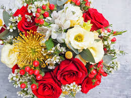 Wedding Flowers In Your 2018 Chinese Zodiac Lucky Colours Part 1 Flower Centerpieces Wedding Flower Bouquet Wedding Flower Centerpieces