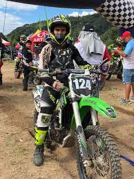 Durante el primer tramo de la internación no sabía que le habían amputado el brazo, pero, según contó en una entrevista con canal 13 de san juan, enfermeros y familiares se lo daban a entender. Wey Zapata 124 Facebook