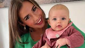 Gesicht der Kleinen auf Instagram: Sarah und Julian Engels zeigen  Töchterchen Solea