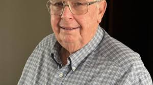 Longtime fair board chairman retires