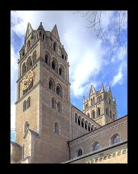 Die Turme Der St Maximilian Kirche In Munchen Foto Bild Architektur Sakralbauten Kloster Bilder Auf Fotocommunity