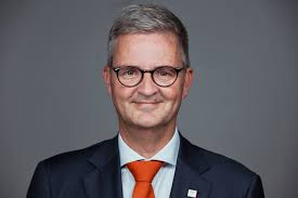 John Bierling's Instagram, Twitter & Facebook