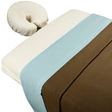 Mountain Retreat Theme Table Set Massage Table Retreat Themes Massage Tables