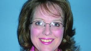 Holly Whittemore's Instagram, Twitter & Facebook