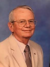 Laura Redd's Instagram, Twitter & Facebook