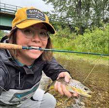 What flies and techniques are recommended for fly fishing in Driggs, Idaho?