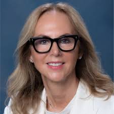 Very proud of the media and advertising community for stepping up at the  annual YMCA Golf & Gala, honoring the one and only Jennifer (Gordineer)  Gardner of Verizon. An amazing event that