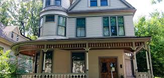 Ernest Hemingway Birthplace | Enjoy Illinois