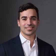 Happy to share that I have graduated cum laude from Tulane University Law  School. Next up, I will take the NY Bar in July and return to Milbank LLP  as a Transactional