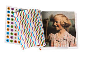 Elle est célèbre pour ses jouets, notamment édités (et réédités) par la marque tchèque fatra. Libuse Niklova S Monograph Available Again Taktum S R O