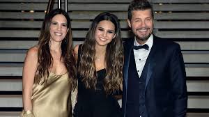 Yo te extrañaré, de tercer cielo, con una dedicat. El Orgullo De Marcelo Tinelli Y Paula Robles Por El Egreso De Su Hija Juanita Diarioshow El Portal De Espectaculo