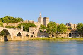 Prévisions du temps heure par heure actualisées en continu, avec températures, pluie et vent à avignon. Meteo Avignon 84000 Vaucluse Previsions Meteo Gratuite A 15 Jours La Chaine Meteo