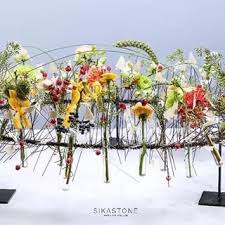 Since When Do I Like Strawflower So Much That Verveflowersmarlborough Has Some Flower Voodoo Going On That S Making Me Love The Things Bloemen