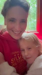 Emily Herd's Instagram, Twitter & Facebook