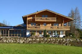 The pension haus viol is a short walk from reit im winkl's swimming pool and ski lifts. Haus Panorama Reit Im Winkl Bedandbreakfast Eu