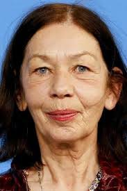 Anna Fechter's Instagram, Twitter & Facebook